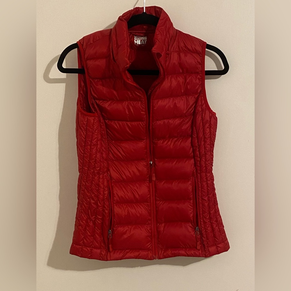 Red puffer vest size small